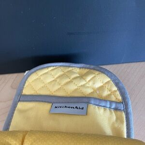 KitchenAid 3 Pc Set Oven MITT, POT HOLDER & TOWEL Lemon Yellow
